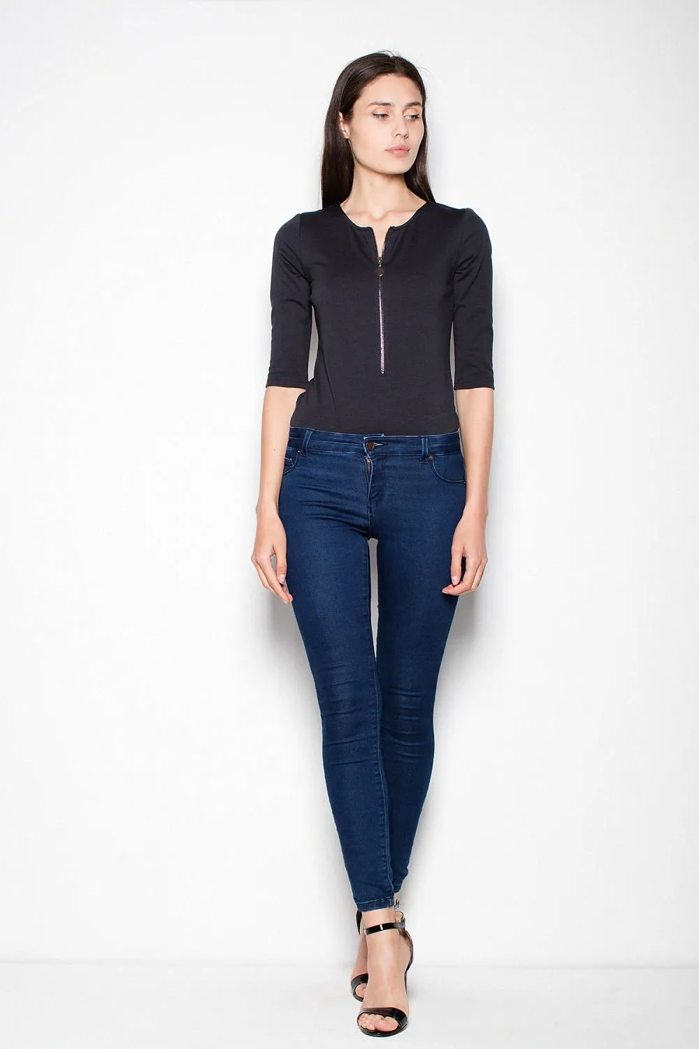Chic Curve-Enhancing Zip-Up Bodysuit - Perfect for Trendy Denim Looks