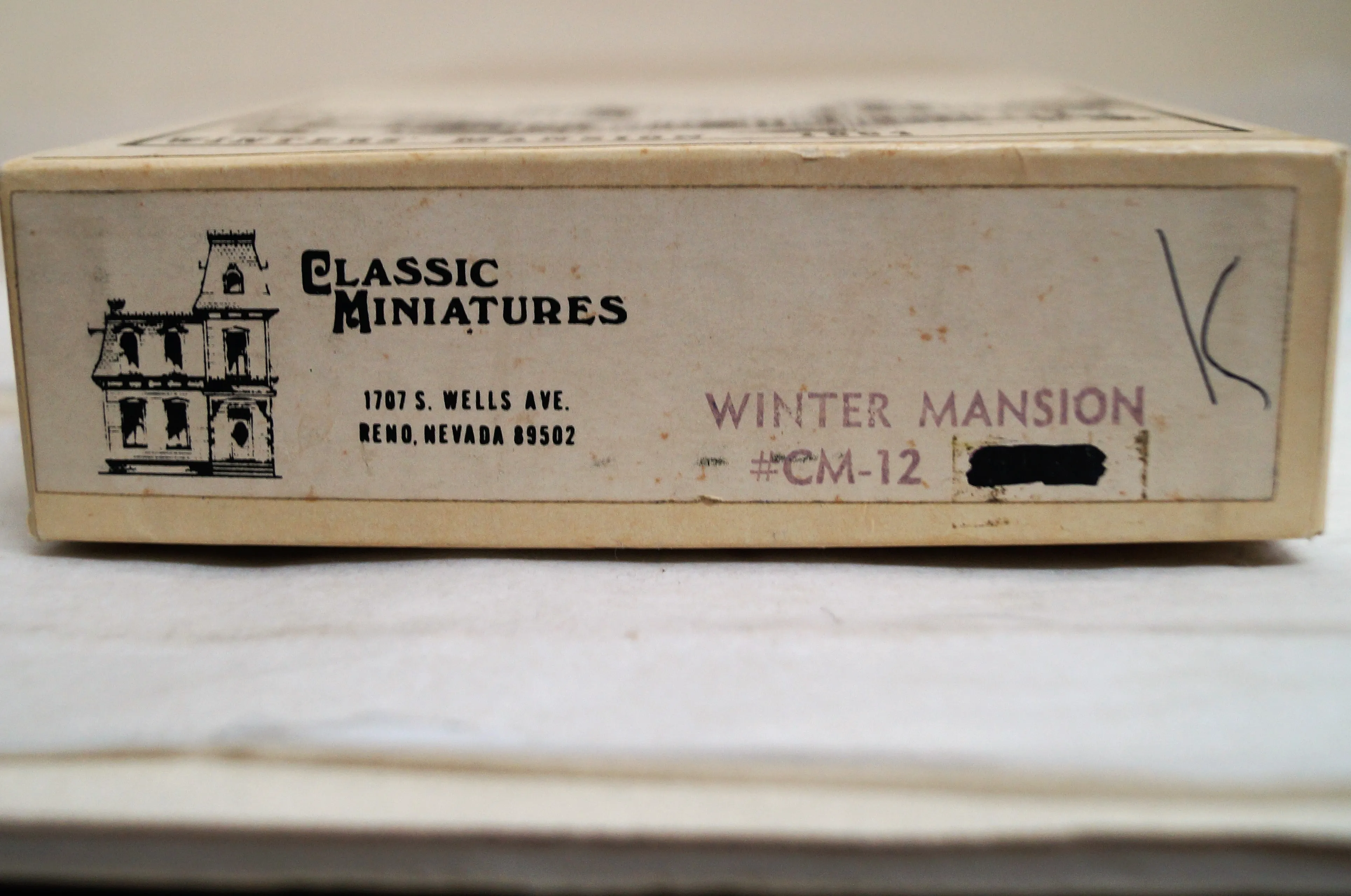 Ho Classic Miniature Winter Mansion Kit