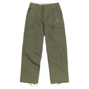 Nike SB Kearny Cargo Pant in Med Olive