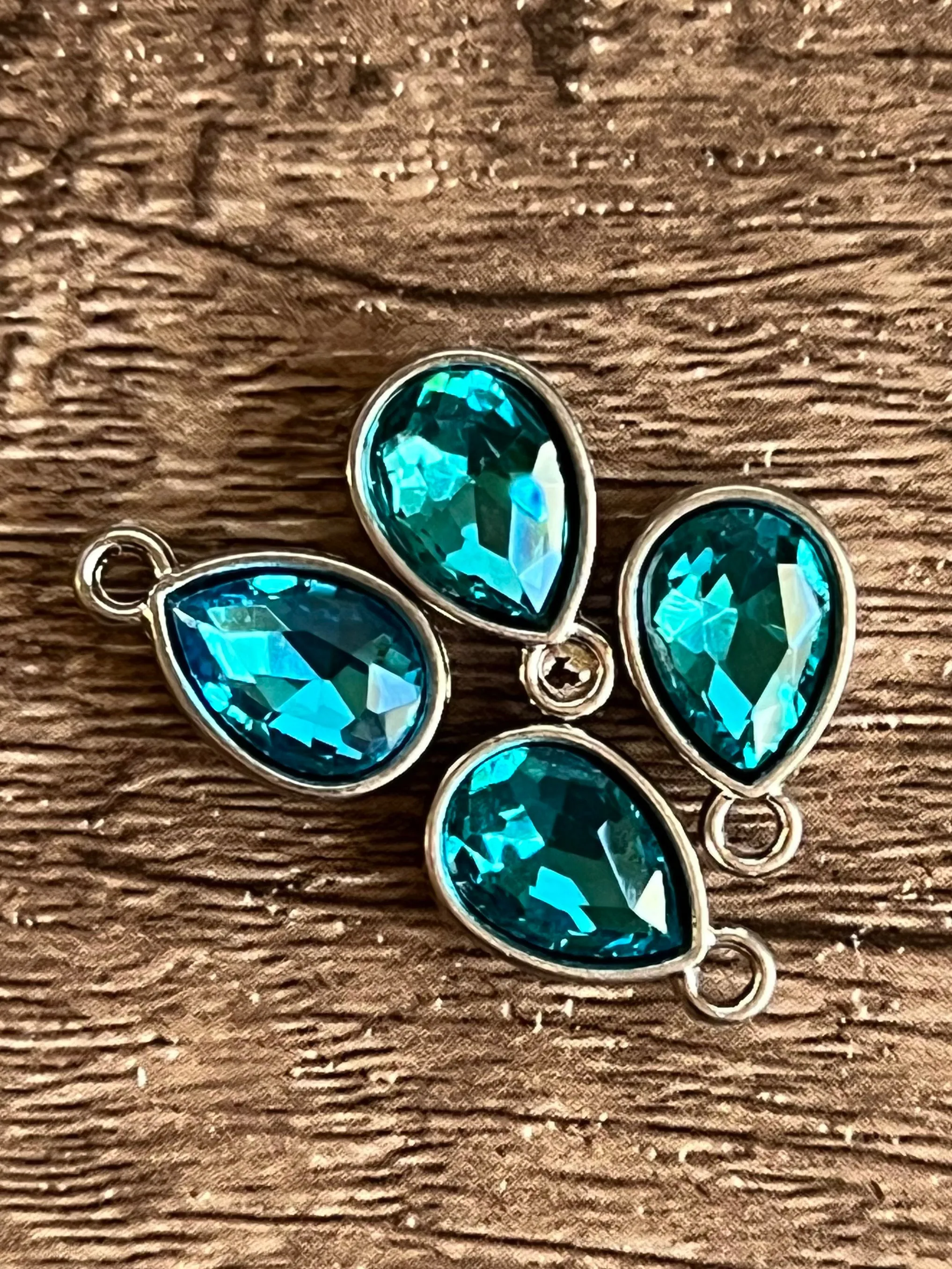 Teardrop Tumbler Handle Charm